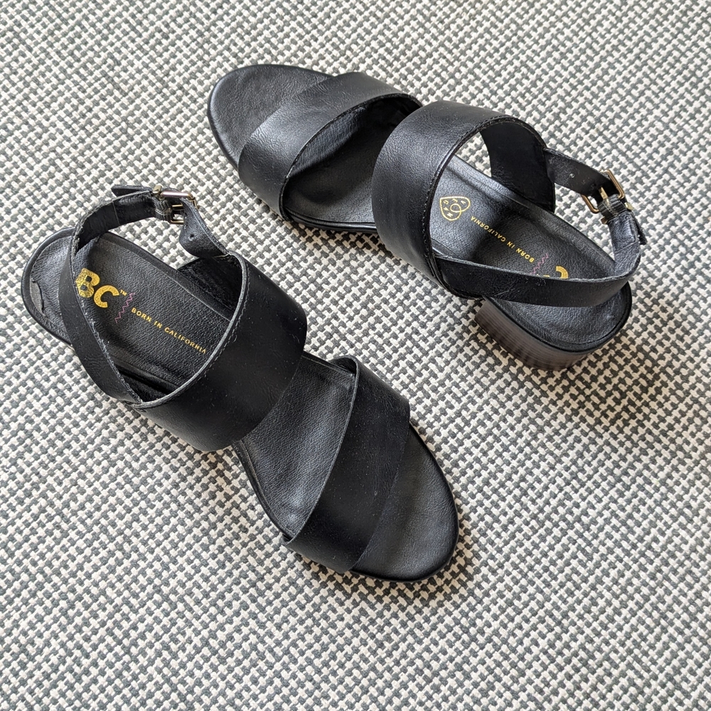 BC Footwear Black Leather Cross-Strap Sandals
